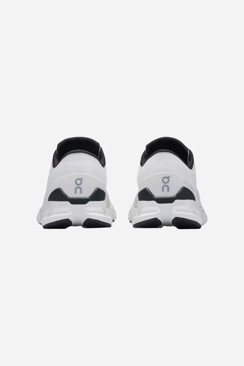 On Running Women's Cloud X 4 Ivory/Black